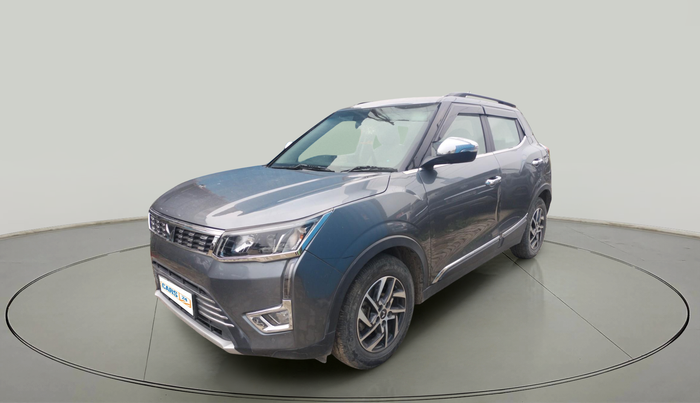 2023 Mahindra XUV300 W8 (O) 1.5 DIESEL, Diesel, Manual, 38,182 km, exterior