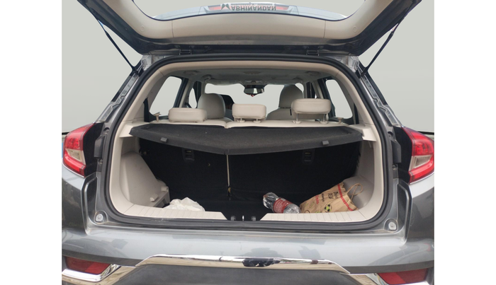 2023 Mahindra XUV300 W8 (O) 1.5 DIESEL, Diesel, Manual, 38,182 km, exterior