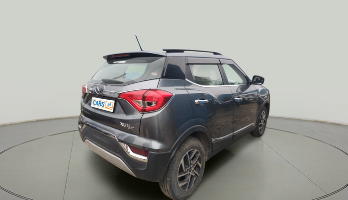 2023 Mahindra XUV300 W8 (O) 1.5 DIESEL, Diesel, Manual, 38,182 km, exterior