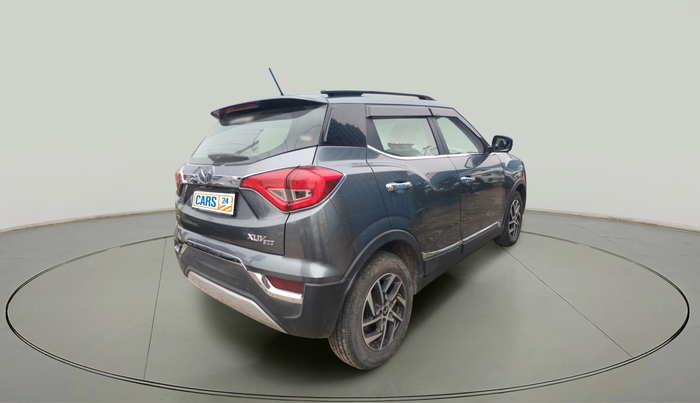 2023 Mahindra XUV300 W8 (O) 1.5 DIESEL, Diesel, Manual, 38,182 km, exterior