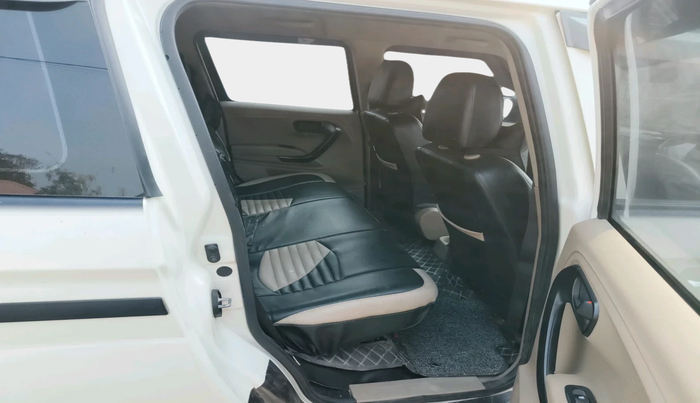 2021 Mahindra BOLERO NEO N 4, Diesel, Manual, 1,20,168 km, interior