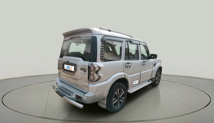 2017 Mahindra Scorpio S4 PLUS 1.99 INTELLI-HYBRID, Diesel, Manual, 75,285 km, exterior