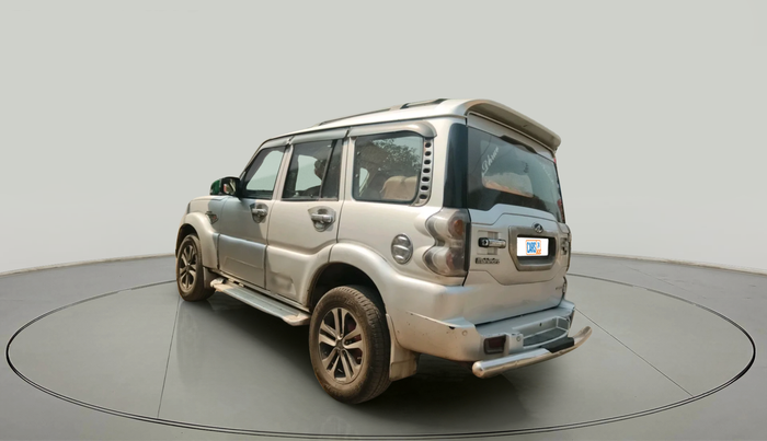 2017 Mahindra Scorpio S4 PLUS 1.99 INTELLI-HYBRID, Diesel, Manual, 75,285 km, exterior