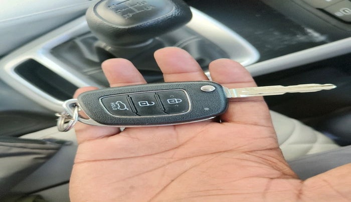 2024 Hyundai VENUE S 1.2, Petrol, Manual, 7,163 km, interior