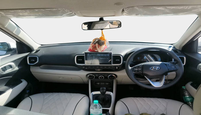 2024 Hyundai VENUE S 1.2, Petrol, Manual, 7,163 km, interior
