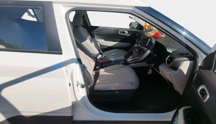 2024 Hyundai VENUE S 1.2, Petrol, Manual, 7,163 km, interior