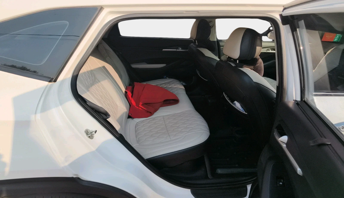 2023 KIA SELTOS HTK PLUS 1.5 IMT, Petrol, Manual, 29,647 km, interior