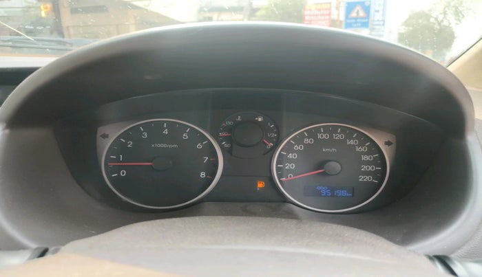 2011 Hyundai i20 MAGNA 1.2, Petrol, Manual, 95,198 km, interior