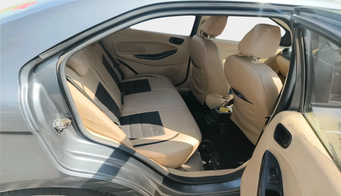 2017 Ford Figo Aspire TITANIUM 1.2 PETROL, Petrol, Manual, 77,344 km, interior