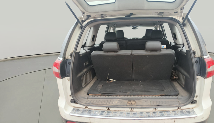 2017 Tata Hexa XT 4X2 7 STR, Diesel, Manual, 1,26,622 km, exterior
