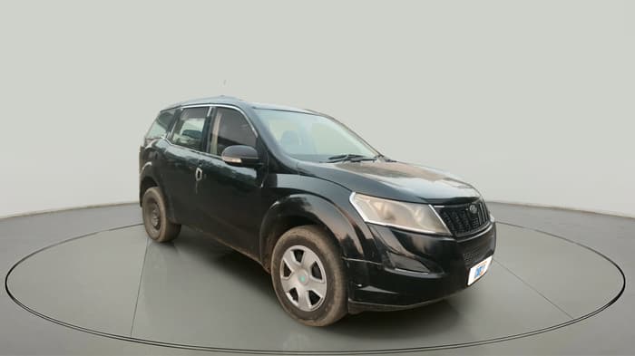 2016 Mahindra XUV500 W4 1.99, Diesel, Manual, 1,38,562 km, exterior