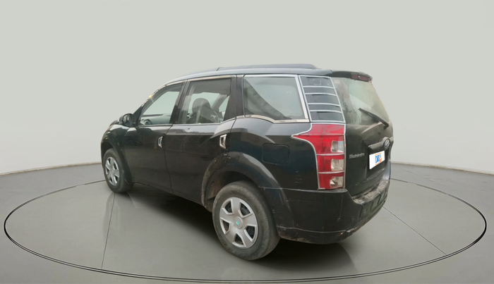 2016 Mahindra XUV500 W4 1.99, Diesel, Manual, 1,10,686 km, exterior