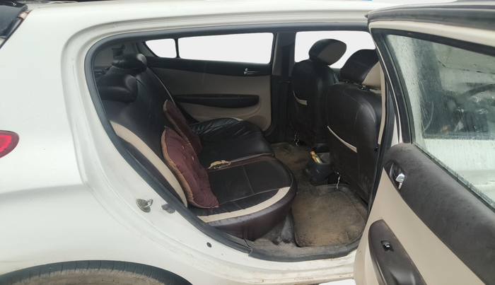 2013 Hyundai i20 SPORTZ 1.4 CRDI, Diesel, Manual, 1,27,957 km, interior