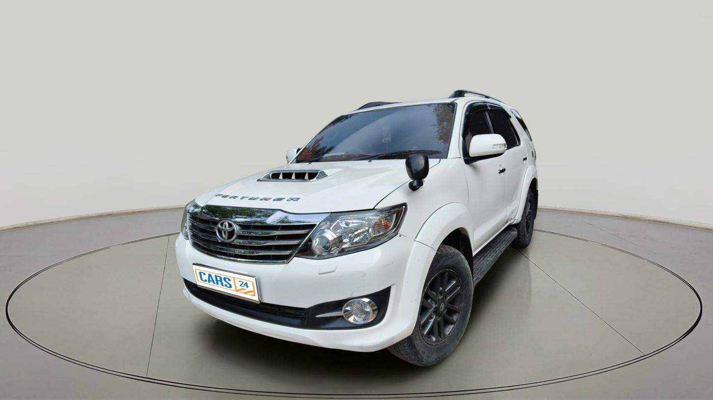 2016 Toyota Fortuner 3.0 4X2 MT, Diesel, Manual, 1,06,946 km, exterior