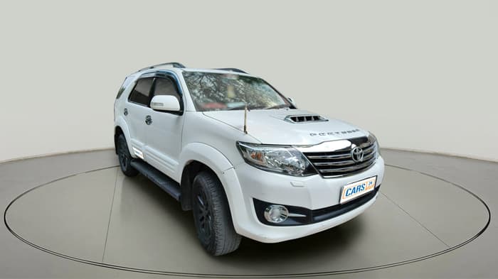 2016 Toyota Fortuner 3.0 4X2 MT, Diesel, Manual, 1,06,946 km, exterior