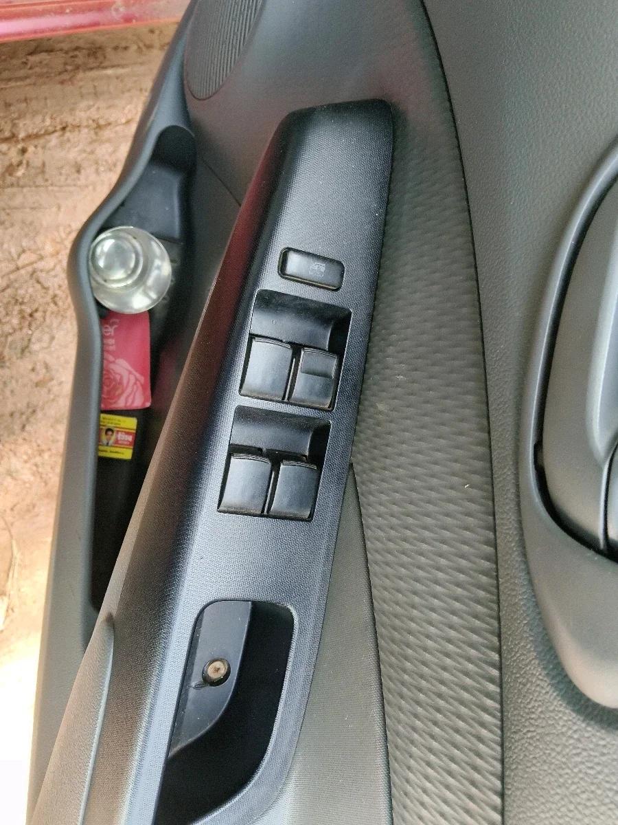 2012 Toyota Etios Liva G, Petrol, Manual, 1,32,765 km, interior