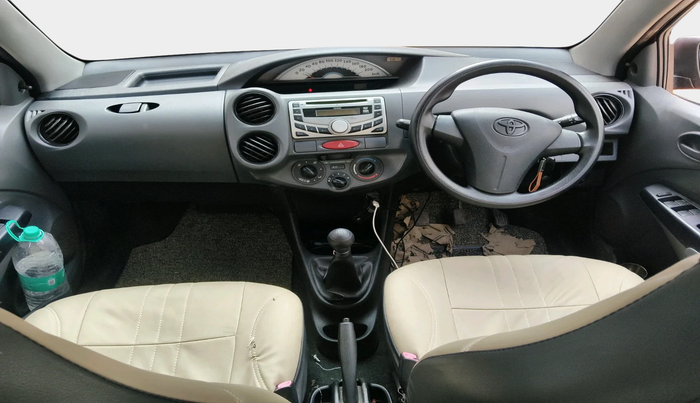 2012 Toyota Etios Liva G, Petrol, Manual, 1,32,765 km, interior