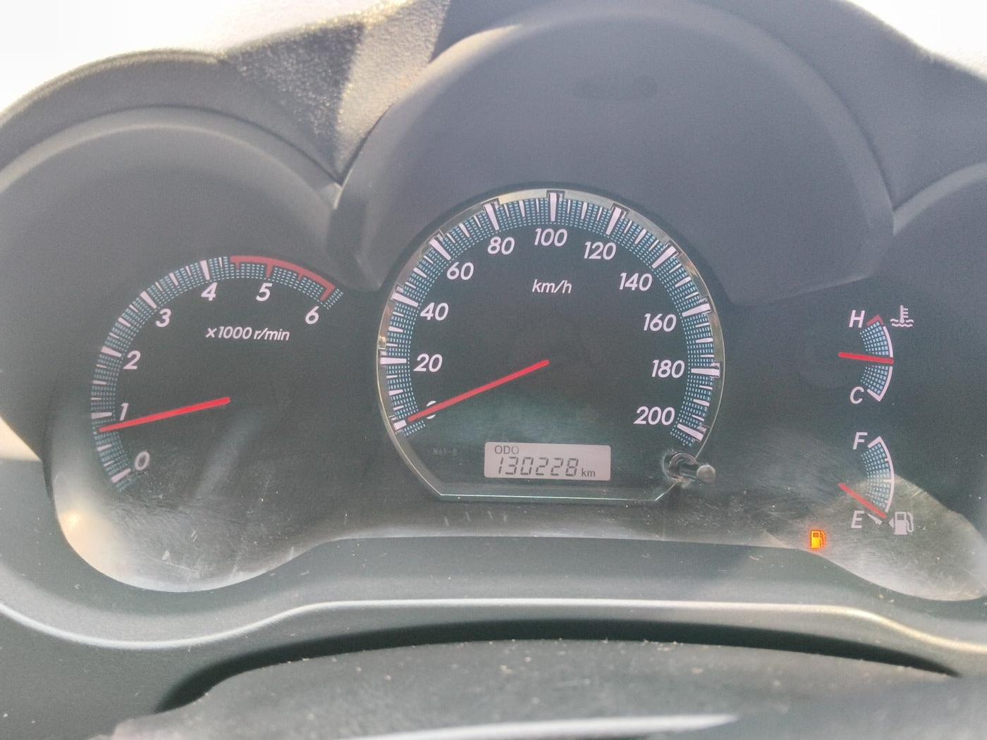 2015 Toyota Fortuner 3.0 4X2 MT, Diesel, Manual, 1,30,228 km, interior