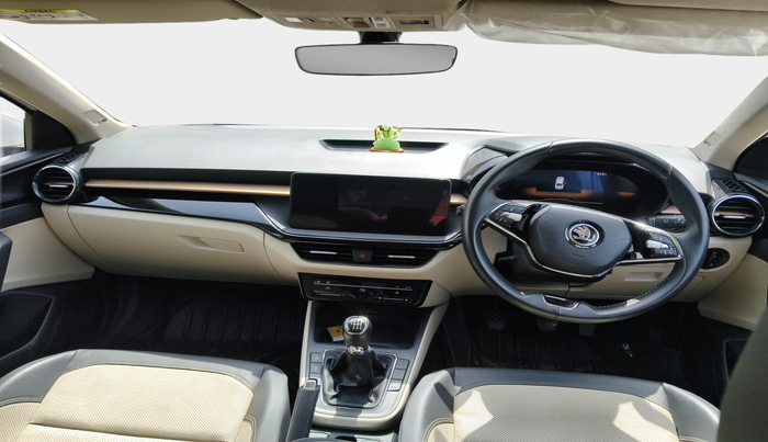 2024 Skoda SLAVIA STYLE 1.0L TSI MT, Petrol, Manual, 27,044 km, interior