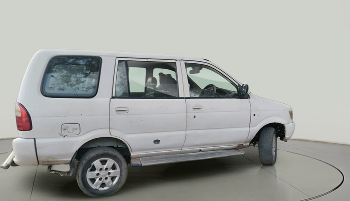 2012 Chevrolet Tavera NEO3 LS 7 C STR BS III, Diesel, Manual, 1,02,767 km, exterior