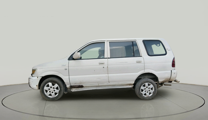 2012 Chevrolet Tavera NEO3 LS 7 C STR BS III, Diesel, Manual, 1,02,767 km, exterior