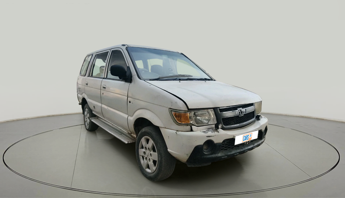 2012 Chevrolet Tavera NEO3 LS 7 C STR BS III, Diesel, Manual, 1,02,767 km, exterior