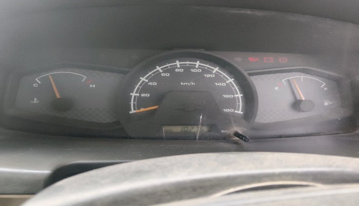 2012 Chevrolet Tavera NEO3 LS 7 C STR BS III, Diesel, Manual, 1,02,767 km, interior