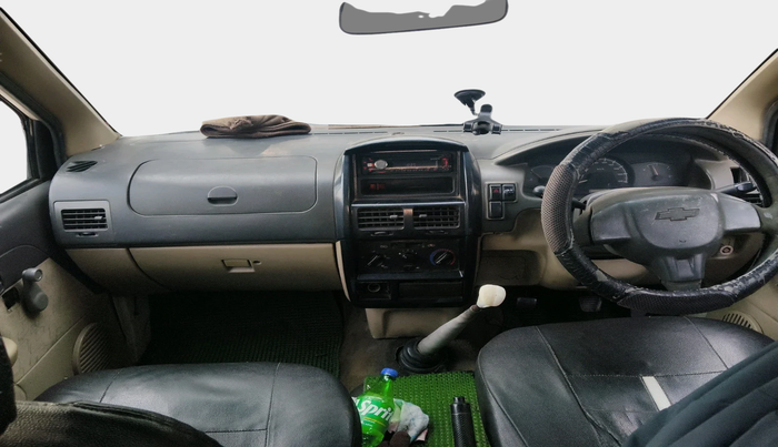 2012 Chevrolet Tavera NEO3 LS 7 C STR BS III, Diesel, Manual, 1,02,767 km, interior