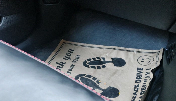 2022 KIA SONET HTE 1.2, Petrol, Manual, 31,823 km, interior