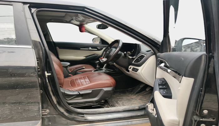 2022 KIA SELTOS HTX PETROL 1.5, Petrol, Manual, 51,097 km, interior