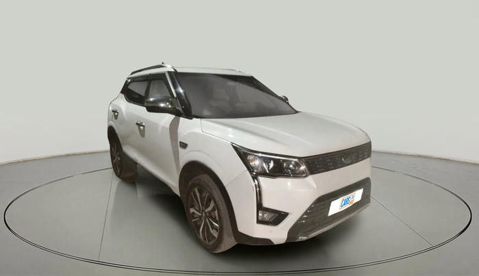 2019 Mahindra XUV300 W8 (O) 1.5 DIESEL AMT, Diesel, Automatic, 94,535 km, exterior