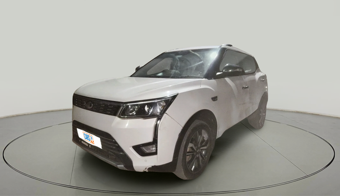 2019 Mahindra XUV300 W8 (O) 1.5 DIESEL AMT, Diesel, Automatic, 94,535 km, exterior