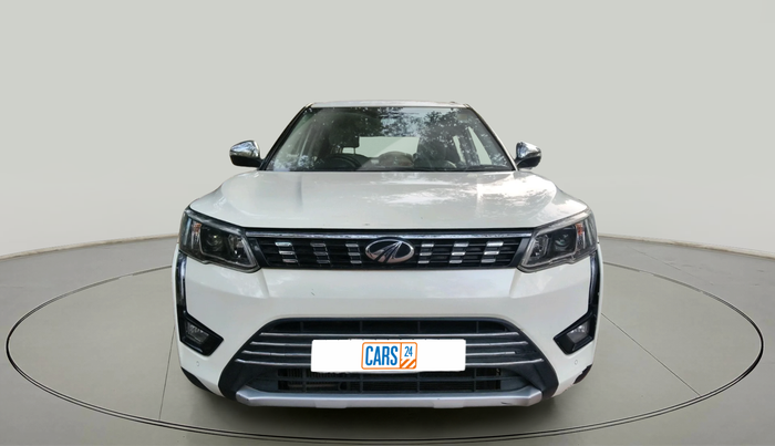 2019 Mahindra XUV300 W8 (O) 1.5 DIESEL AMT, Diesel, Automatic, 94,535 km, exterior