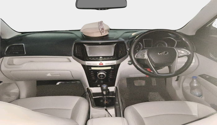 2019 Mahindra XUV300 W8 (O) 1.5 DIESEL AMT, Diesel, Automatic, 94,535 km, interior