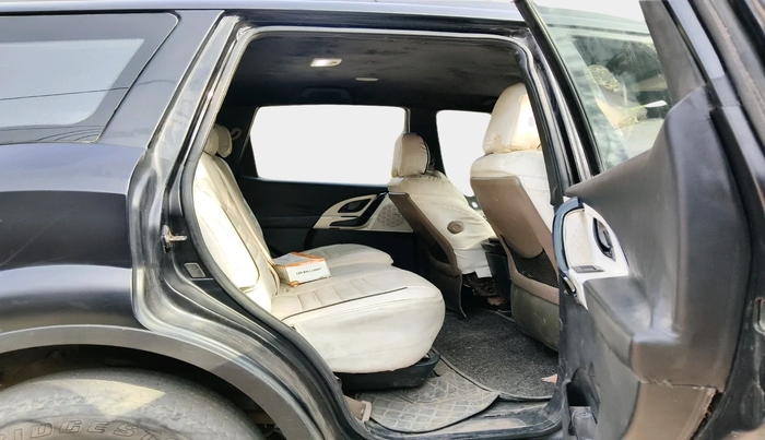 2012 Mahindra XUV500 W8, Diesel, Manual, 95,500 km, interior