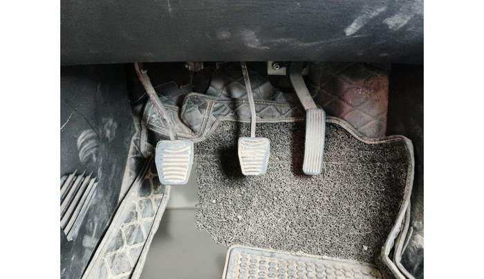 2012 Mahindra XUV500 W8, Diesel, Manual, 95,500 km, interior