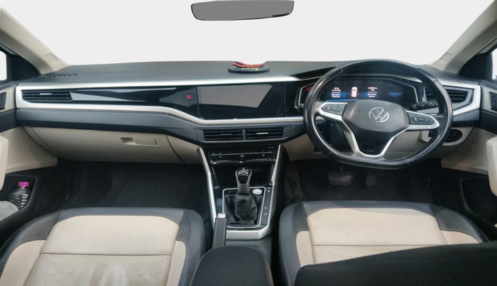 2022 Volkswagen VIRTUS TOPLINE TSI 1.0 AT, Petrol, Automatic, 51,955 km, interior