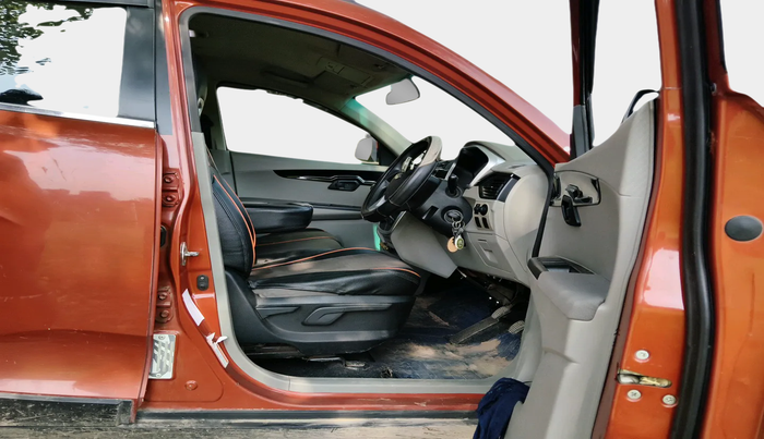 2016 Mahindra Kuv100 K6 6 STR, Petrol, Manual, 25,785 km, interior