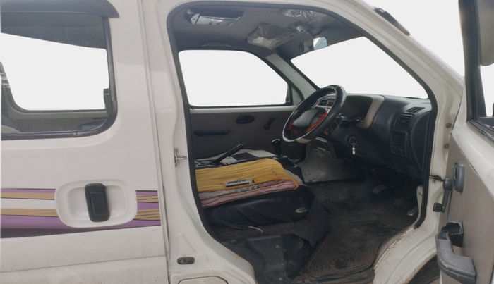 2015 Maruti Eeco 5 STR WITH A/C+HTR, Petrol, Manual, 1,14,555 km, interior
