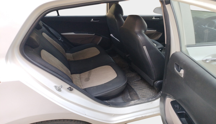 2015 Hyundai Grand i10 ASTA 1.2 KAPPA VTVT, Petrol, Manual, 1,56,508 km, interior