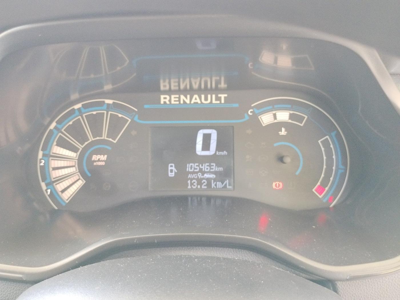 2022 Renault TRIBER RXT, Petrol, Manual, 1,05,463 km, interior