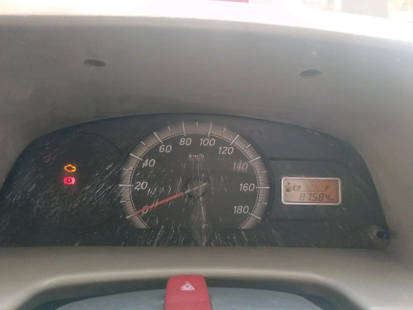 2011 Maruti Eeco 5 STR WITH A/C+HTR, CNG, Manual, 87,584 km, interior