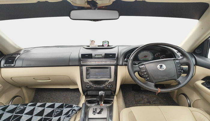 2013 Ssangyong Rexton RX7, Diesel, Automatic, 1,16,355 km, interior