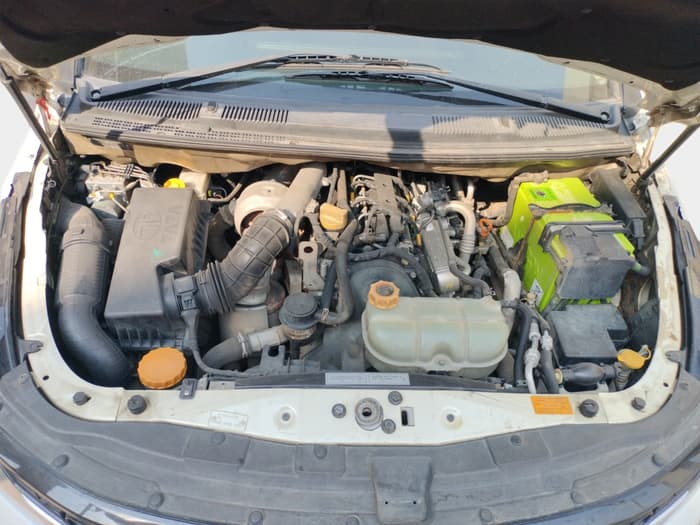 2018 Tata Hexa XE 4X2 7 STR, Diesel, Manual, 1,49,218 km, exterior