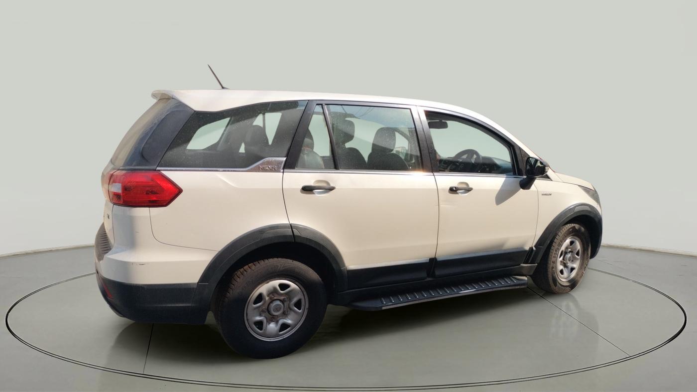 2018 Tata Hexa XE 4X2 7 STR, Diesel, Manual, 1,49,218 km, exterior