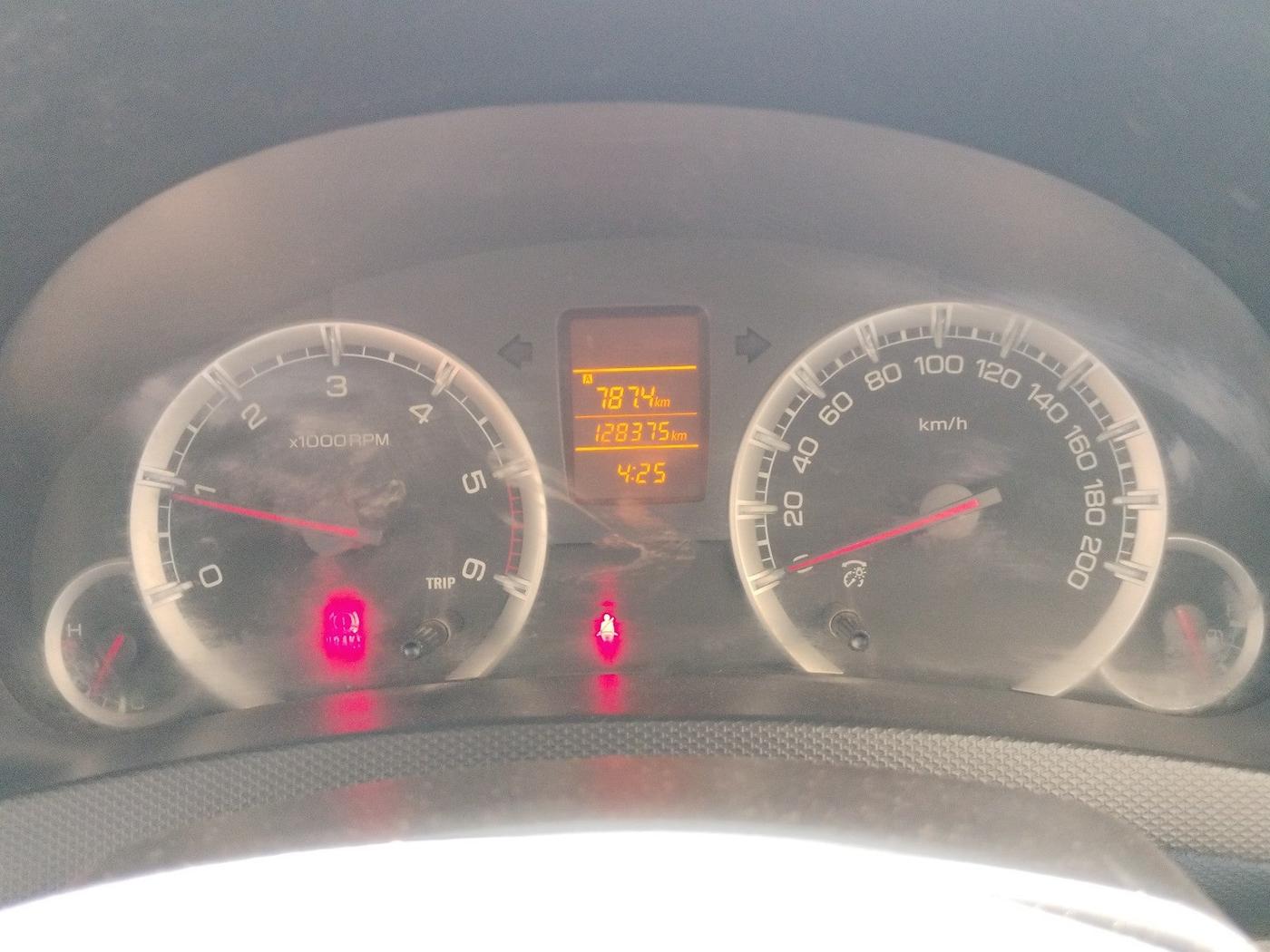 2015 Maruti Swift VDI, Diesel, Manual, 1,28,375 km, interior