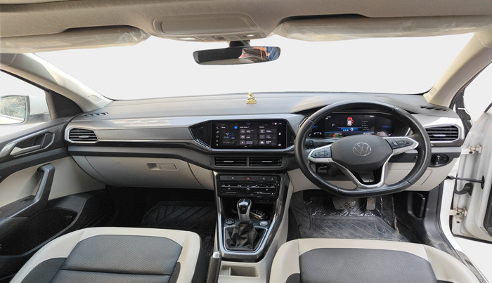 2024 Volkswagen TAIGUN TOPLINE 1.0 TSI AT, Petrol, Automatic, 31,000 km, interior