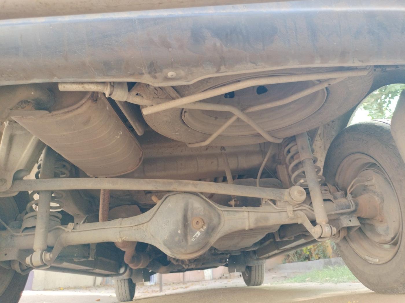 2014 Maruti Eeco 5 STR WITH A/C+HTR, Petrol, Manual, 58,188 km, tyre