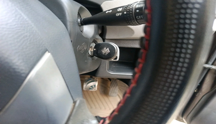 2011 Maruti Wagon R 1.0 VXI, Petrol, Manual, 92,853 km, interior