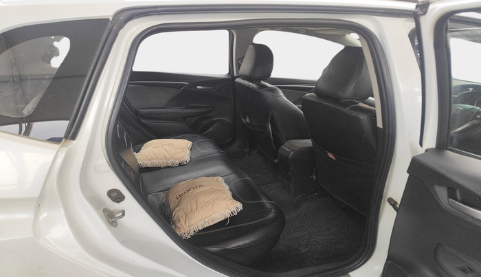 2018 Honda WR-V 1.5L I-DTEC VX MT, Diesel, Manual, 2,44,978 km, interior